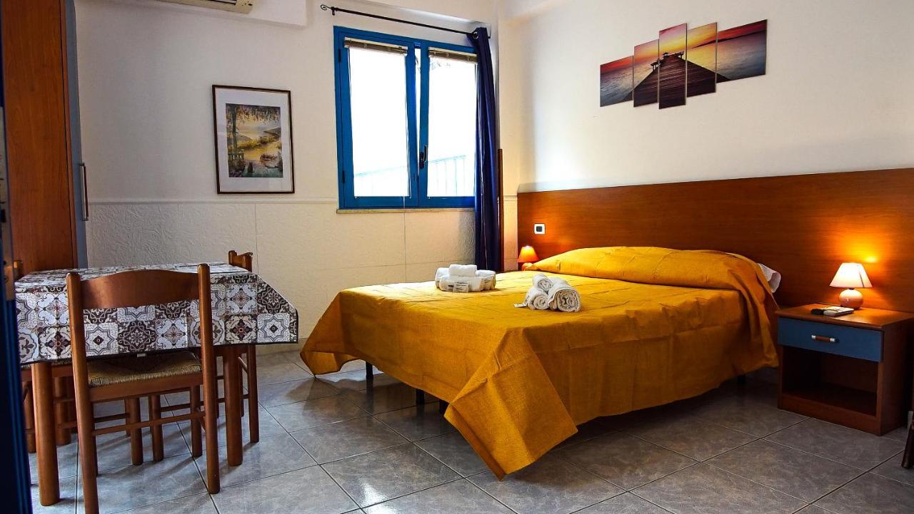 Baia Di Naxos Apart otel Giardini Naxos Dış mekan fotoğraf