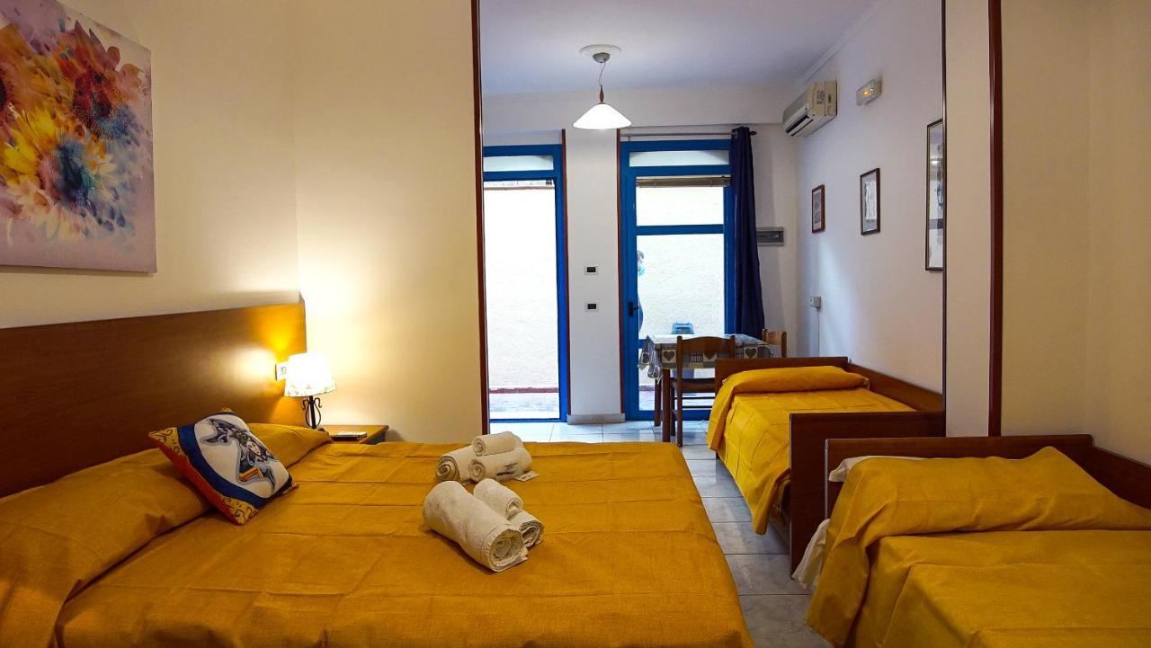Baia Di Naxos Apart otel Giardini Naxos Dış mekan fotoğraf
